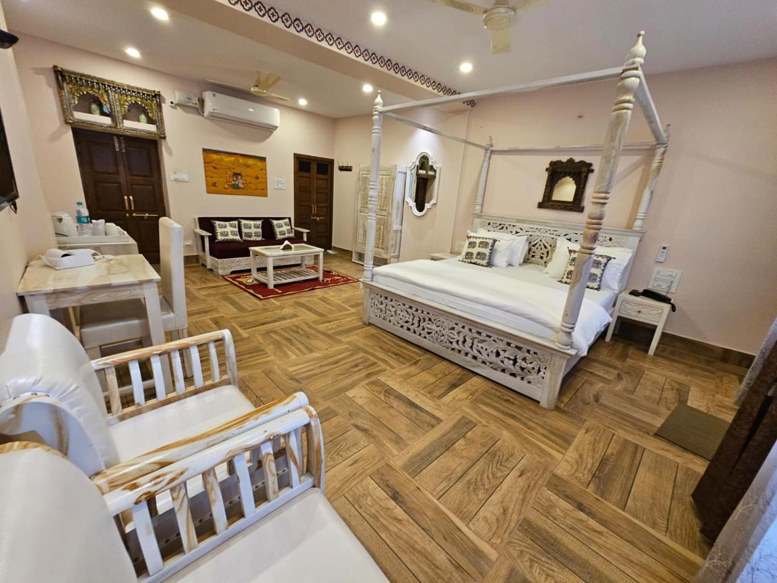 Khamma Heritage Jodhpur  Cameră foto